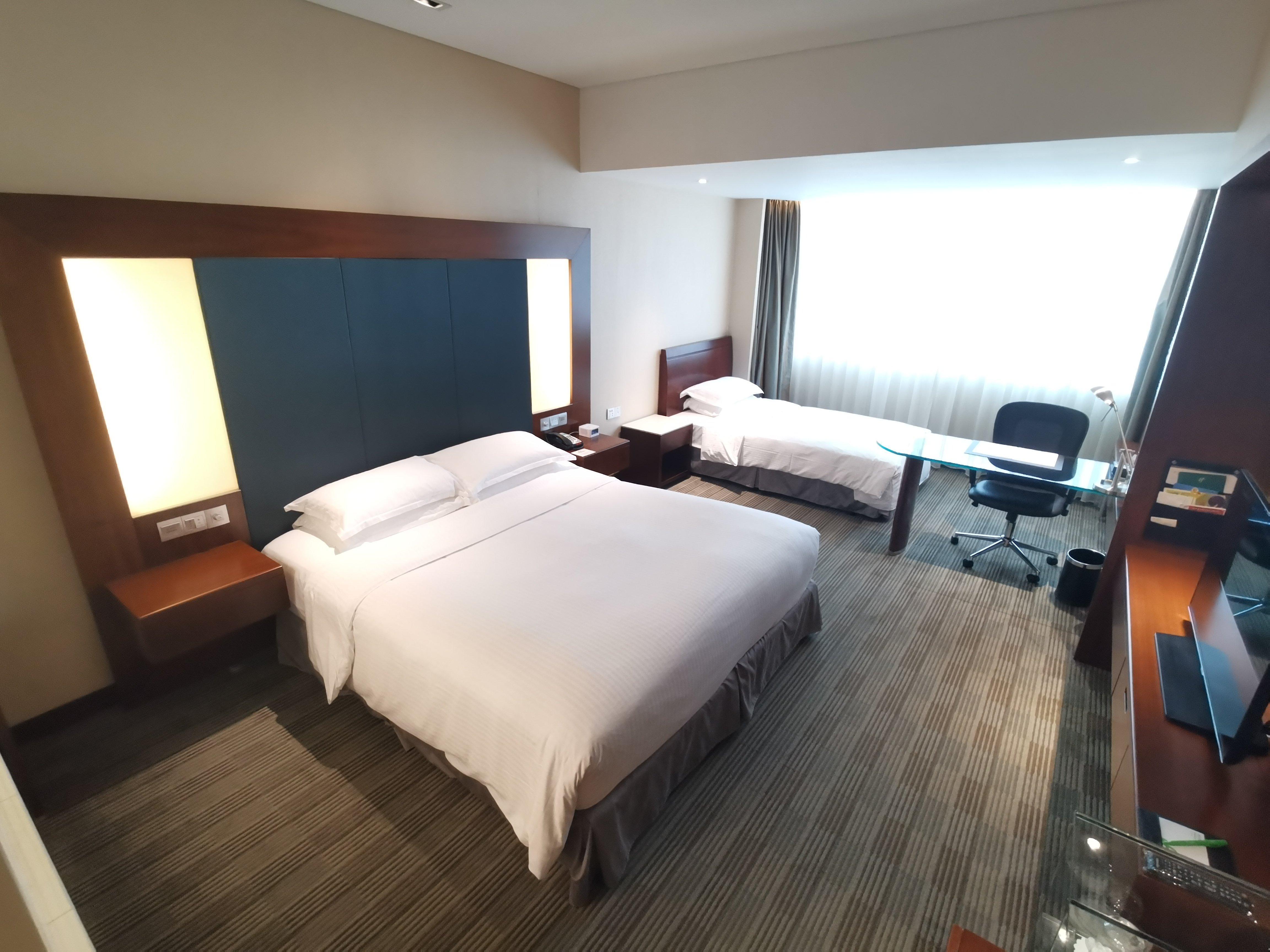 ホリデイ 浦東 ホテル 4*
